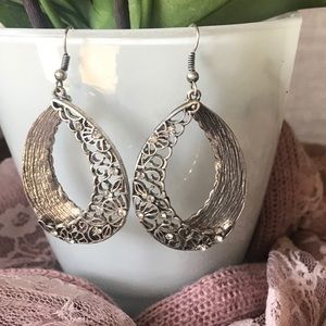 Rhinestone Hawaii Waves of Flowers Earrings